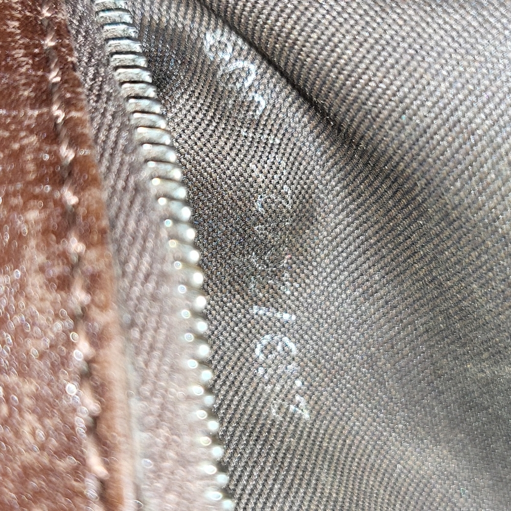 Vintage Fendi Bag 😍 - Picture 10 of 16